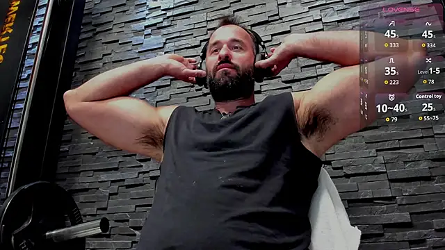 Snapshot of David_Big_Daddy chatting on October 2025 06:47:02 PM David Big Daddy online show from October 2025 06:47:02 PM