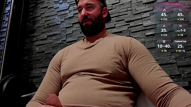 Snapshot of David_Big_Daddy chatting on October 2025 07:00:01 PM David Big Daddy online show from October 2025 07:00:01 PM