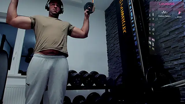 Snapshot of David_Big_Daddy chatting on November 2025 09:28:01 PM David Big Daddy online show from November 2025 09:28:01 PM