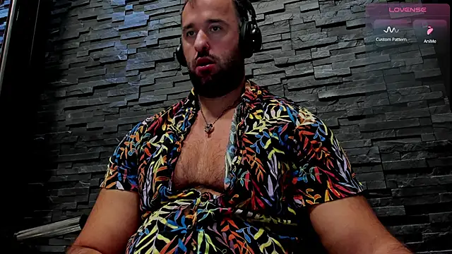 Snapshot of David_Big_Daddy chatting on November 2025 10:41:02 PM David Big Daddy online show from November 2025 10:41:02 PM