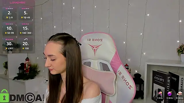 Snapshot of Kelly_Powell chatting on December 2025 03:22:02 AM Kelly Powell online show from December 2025 03:22:02 AM