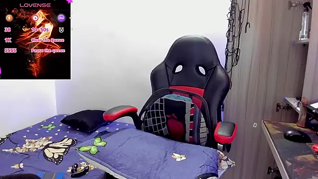 Aron Baylor online show from October 2025 06:47:01 AM