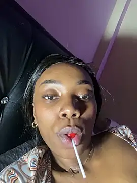 Snapshot of bhritany_brow chatting on January 2025 02:28:02 AM bhritany brow online show from January 2025 02:28:02 AM