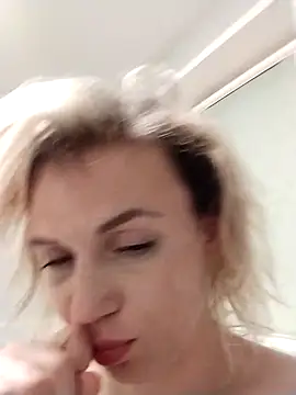 Snapshot of Linda_Gregory chatting on September 2025 11:31:02 PM Linda Gregory online show from September 2025 11:31:02 PM