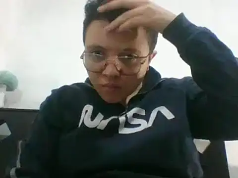 Snapshot of EdenJupiter chatting on November 2025 06:00:02 AM EdenJupiter online show from November 2025 06:00:02 AM