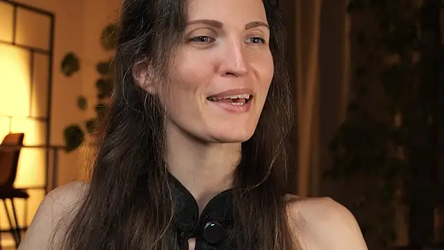 yulladao online show from November 2025 05:23:02 PM