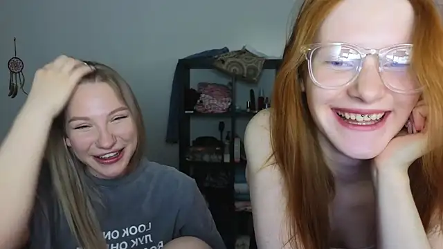 MiaKeler online show from March 2025 05:39:01 PM