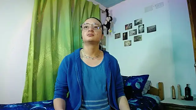 Snapshot of monkeywillwhite chatting on October 2025 12:26:01 AM monkeywillwhite online show from October 2025 12:26:01 AM