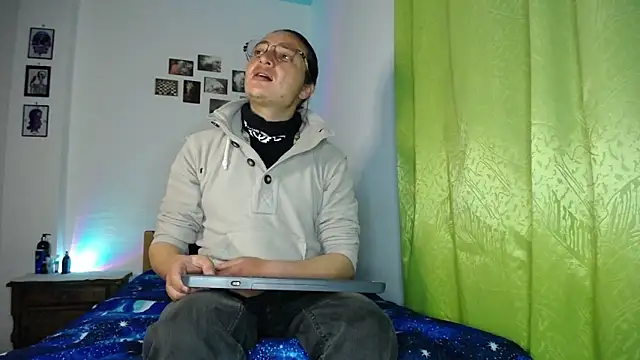 Snapshot of monkeywillwhite chatting on November 2025 02:47:02 AM monkeywillwhite online show from November 2025 02:47:02 AM