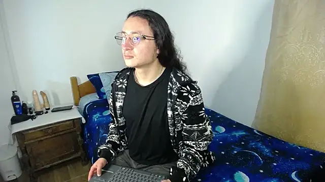 monkeywillwhite online show from May 2026 03:35:01 AM