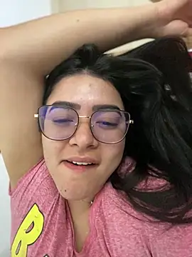 Snapshot of Lia_flowers chatting on February 2025 05:01:02 PM Lia flowers online show from February 2025 05:01:02 PM