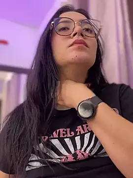 Snapshot of Lia_flowers chatting on February 2025 06:45:01 AM Lia flowers online show from February 2025 06:45:01 AM