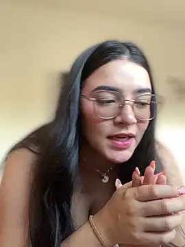 Snapshot of Lia_flowers chatting on February 2025 10:21:02 PM Lia flowers online show from February 2025 10:21:02 PM