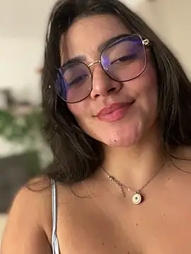 Snapshot of Lia_flowers chatting on March 2025 11:09:02 PM Lia flowers online show from March 2025 11:09:02 PM