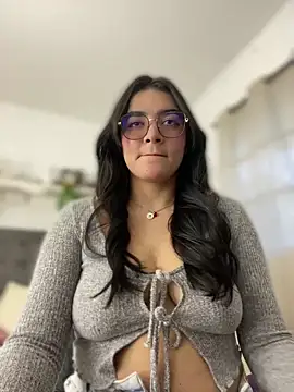Snapshot of Lia_flowers chatting on March 2025 11:07:01 PM Lia flowers online show from March 2025 11:07:01 PM