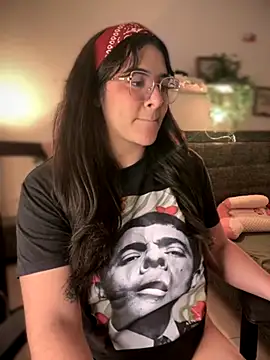 Snapshot of Lia_flowers chatting on September 2025 12:13:02 AM Lia flowers online show from September 2025 12:13:02 AM