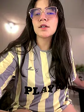 Snapshot of Lia_flowers chatting on October 2025 05:10:01 AM Lia flowers online show from October 2025 05:10:01 AM