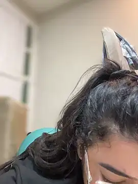 Snapshot of Lia_flowers chatting on October 2025 11:17:02 PM Lia flowers online show from October 2025 11:17:02 PM