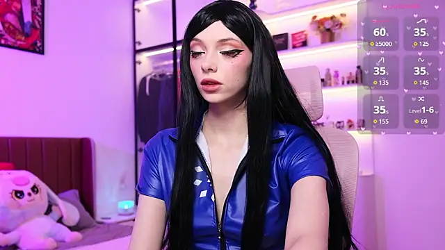 HolliWould  online show from April 2026 12:03:02 PM