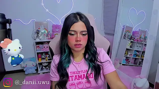 Snapshot of CuteDani_ chatting on May 2026 08:41:01 AM CuteDani online show from May 2026 08:41:01 AM
