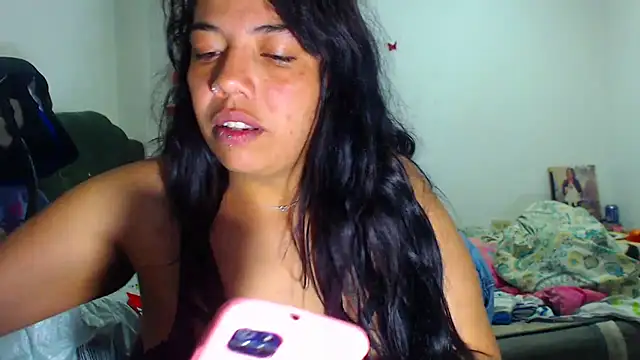 AmaraRoberts420 online show from November 2025 02:03:02 AM