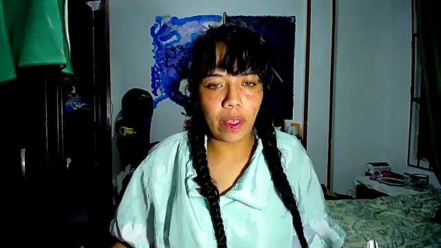 AmaraRoberts420 online show from May 2026 01:56:02 AM