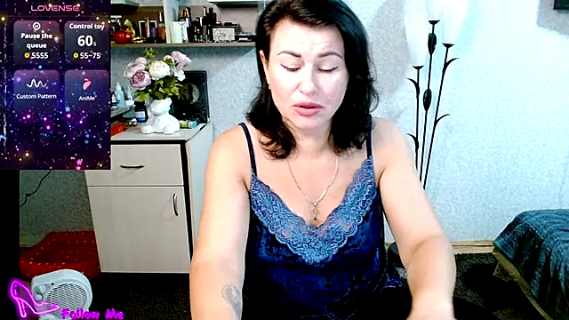 Snapshot of BeatriksS chatting on October 2025 06:03:01 PM BeatriksS online show from October 2025 06:03:01 PM