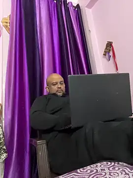 Dick 6inches online show from February 2026 05:14:01 AM