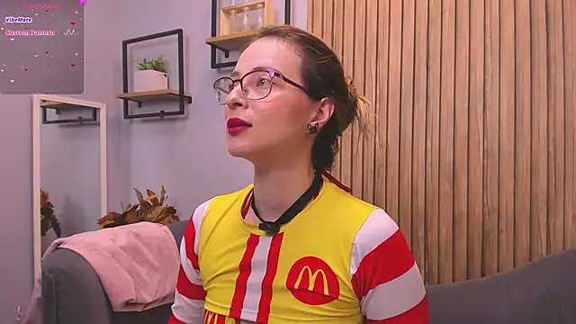 AmbeerWood  online show from March 2026 03:37:02 PM