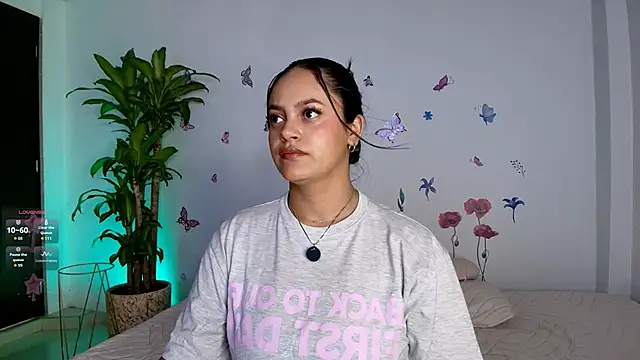 VICTORIABLACK xh online show from February 2026 07:25:02 PM