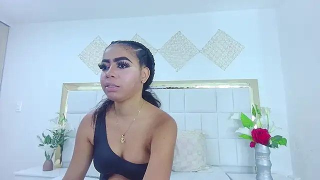 Snapshot of Tyra_Kane chatting on January 2025 04:36:02 AM Tyra Kane online show from January 2025 04:36:02 AM