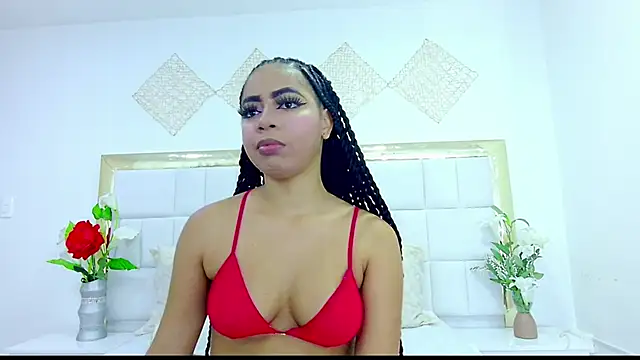 Snapshot of Tyra_Kane chatting on January 2025 04:36:02 AM Tyra Kane online show from January 2025 04:36:02 AM