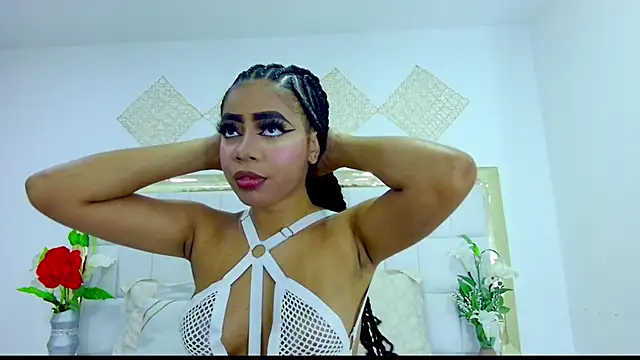 Snapshot of Tyra_Kane chatting on January 2025 04:37:02 AM Tyra Kane online show from January 2025 04:37:02 AM