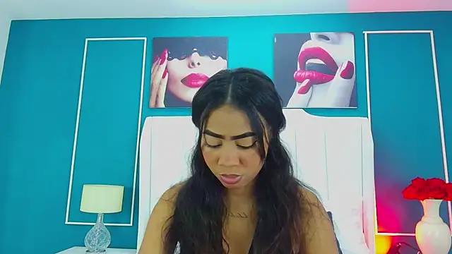 Snapshot of Tyra_Kane chatting on September 2025 09:49:01 PM Tyra Kane online show from September 2025 09:49:01 PM