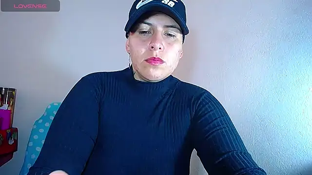 Snapshot of Yessi_rousse chatting on December 2024 03:26:01 PM Yessi rousse online show from December 2024 03:26:01 PM
