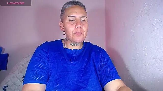 Snapshot of Yessi_rousse chatting on February 2025 05:19:02 PM Yessi rousse online show from February 2025 05:19:02 PM