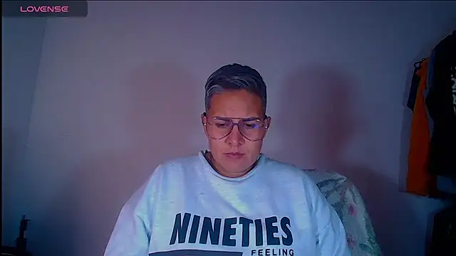 Yessi rousse online show from November 2025 07:26:02 PM