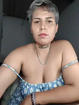 Snapshot of Yessi_rousse chatting on May 2026 12:07:01 AM Yessi rousse online show from May 2026 12:07:01 AM
