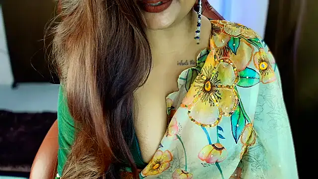 shanayaaa 1 online show from October 2025 07:03:01 PM