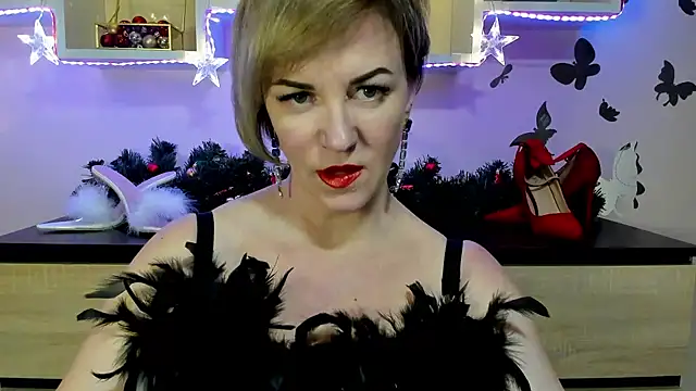 Snapshot of feliziaDesire chatting on January 2025 03:35:02 PM feliziaDesire online show from January 2025 03:35:02 PM