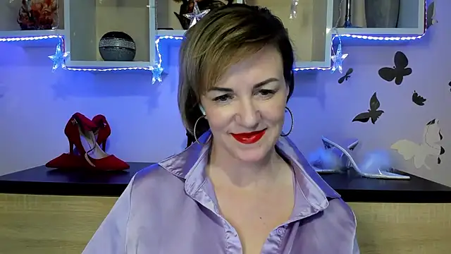 Snapshot of feliziaDesire chatting on March 2025 04:45:01 PM feliziaDesire online show from March 2025 04:45:01 PM