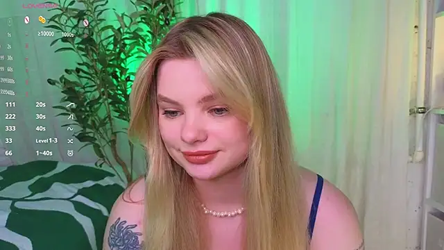 Snapshot of Hottie_Jane chatting on March 2025 06:03:02 PM Hottie Jane online show from March 2025 06:03:02 PM