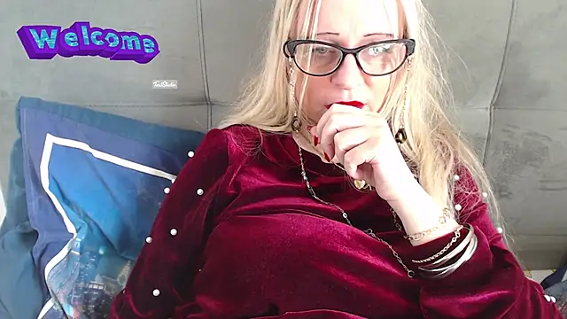 martachatte online show from March 2025 02:01:02 PM