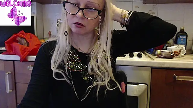 martachatte online show from March 2025 05:02:01 PM