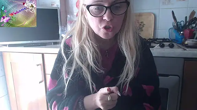 martachatte online show from October 2025 09:18:01 AM