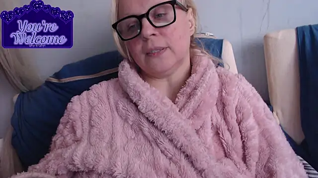 Snapshot of martachatte chatting on February 2026 07:51:01 AM martachatte online show from February 2026 07:51:01 AM