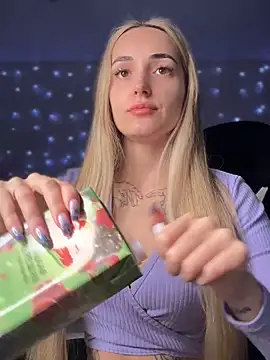 Snapshot of minalawarden chatting on October 2025 10:08:01 AM minalawarden online show from October 2025 10:08:01 AM