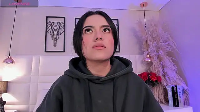 Rebeca jones online show from November 2025 12:38:02 PM