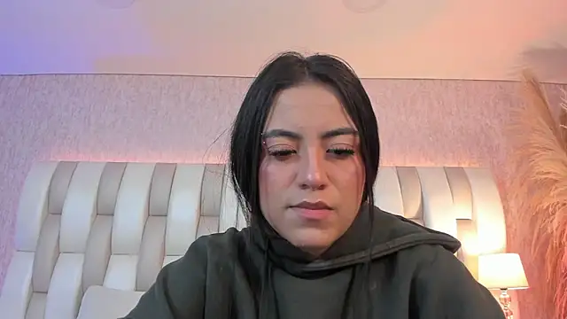 Rebeca jones online show from April 2026 12:29:02 PM