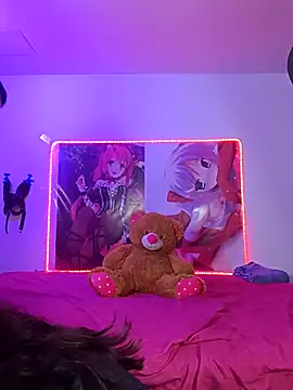 Snapshot of AntonellaAndMao chatting on October 2025 01:47:02 AM AntonellaAndMao online show from October 2025 01:47:02 AM